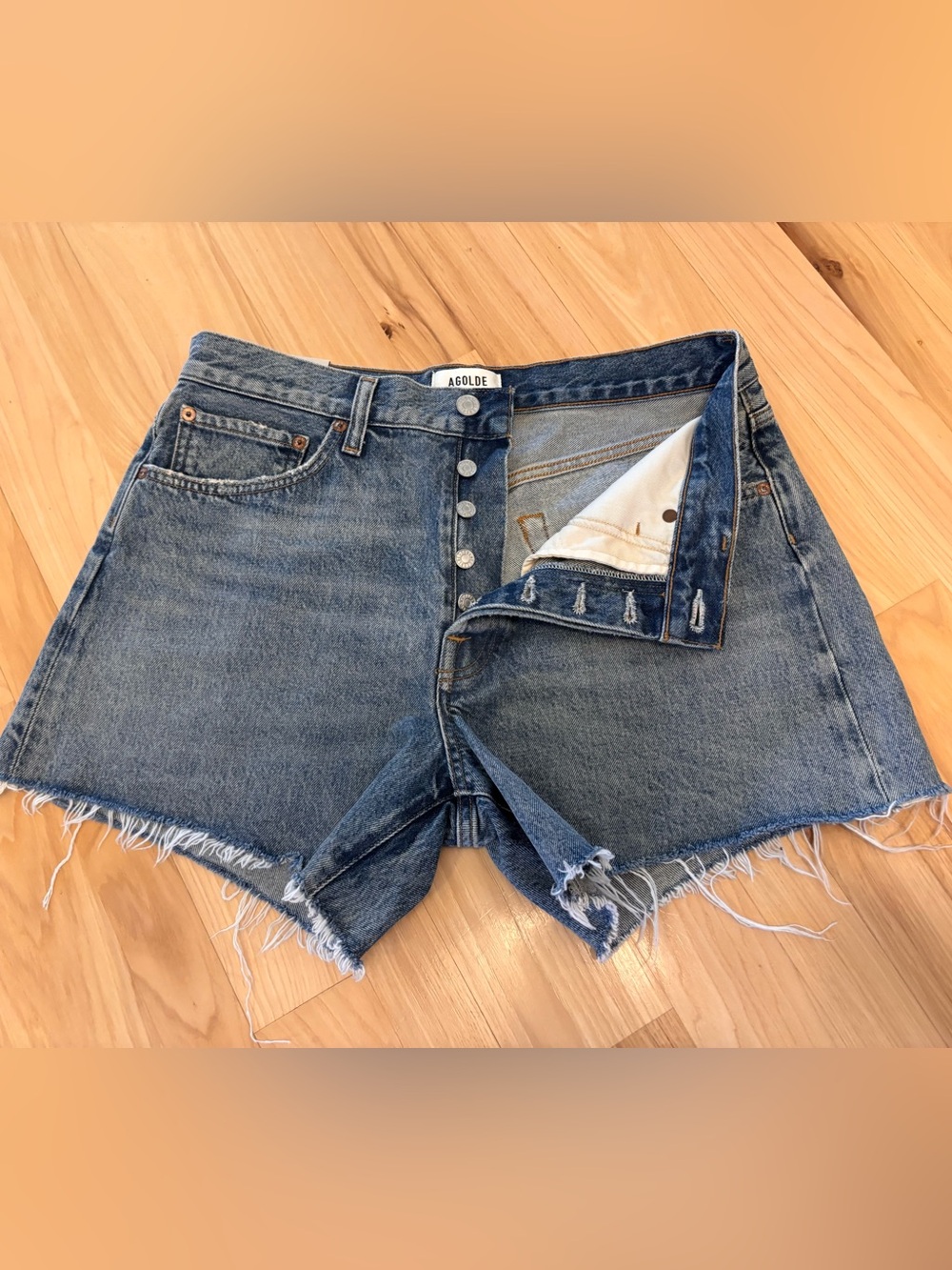 New Agolde Parker Long Shorts Womens Sz 29 Blue Denim Cut Off Button Fly Raw Hem - Picture 7 of 12